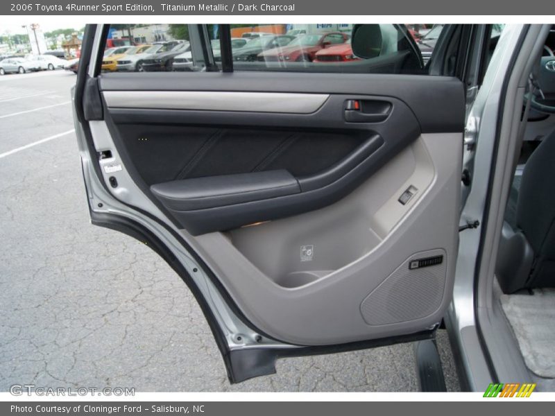 Door Panel of 2006 4Runner Sport Edition