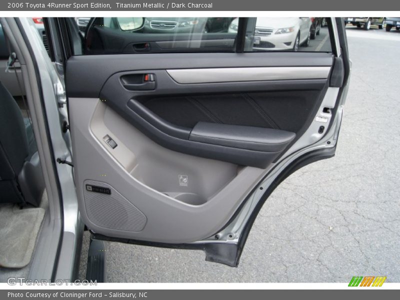 Door Panel of 2006 4Runner Sport Edition