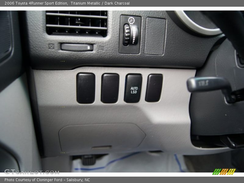 Titanium Metallic / Dark Charcoal 2006 Toyota 4Runner Sport Edition