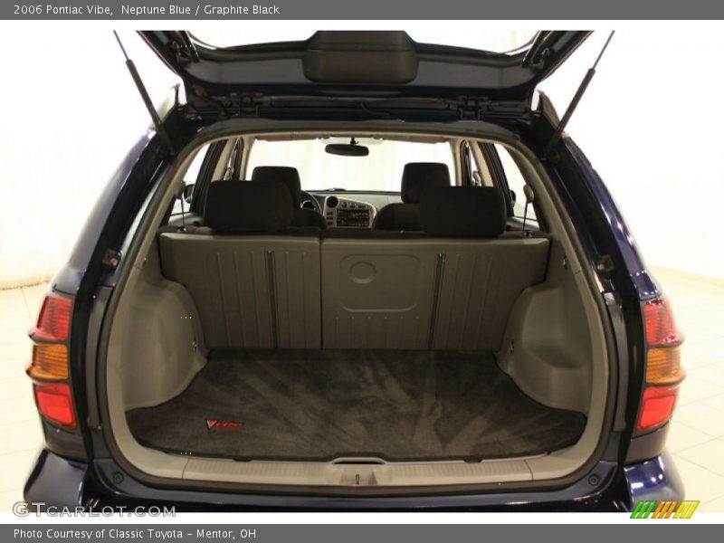 Neptune Blue / Graphite Black 2006 Pontiac Vibe