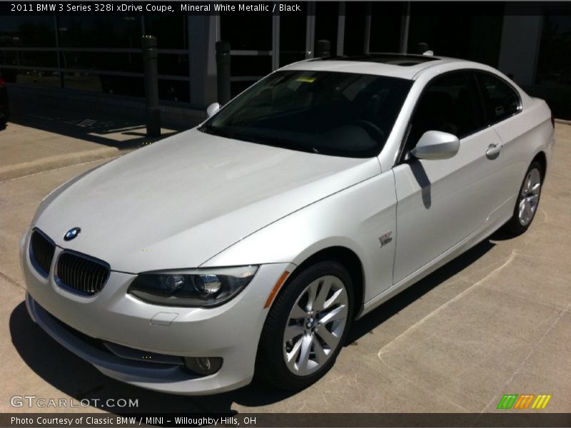 Front 3/4 View of 2011 3 Series 328i xDrive Coupe