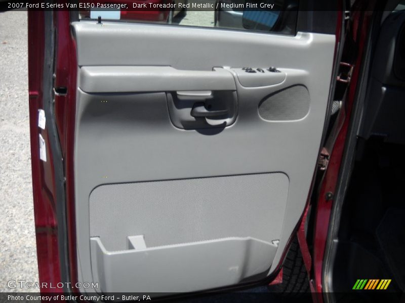 Dark Toreador Red Metallic / Medium Flint Grey 2007 Ford E Series Van E150 Passenger