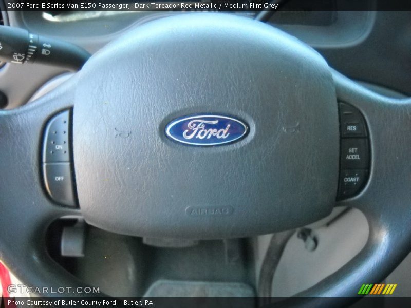 Dark Toreador Red Metallic / Medium Flint Grey 2007 Ford E Series Van E150 Passenger
