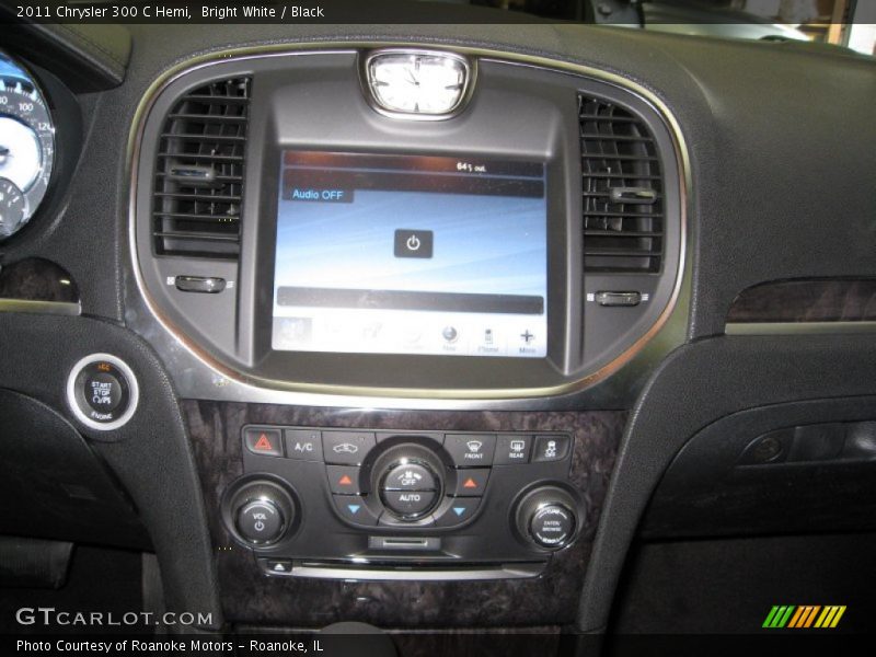 Bright White / Black 2011 Chrysler 300 C Hemi
