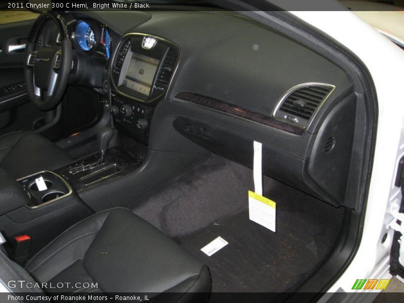 Bright White / Black 2011 Chrysler 300 C Hemi