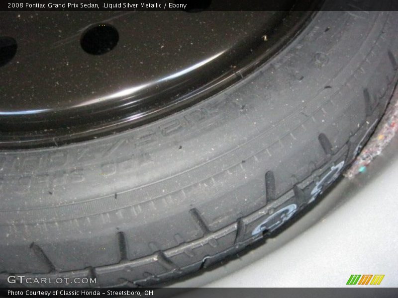 Liquid Silver Metallic / Ebony 2008 Pontiac Grand Prix Sedan