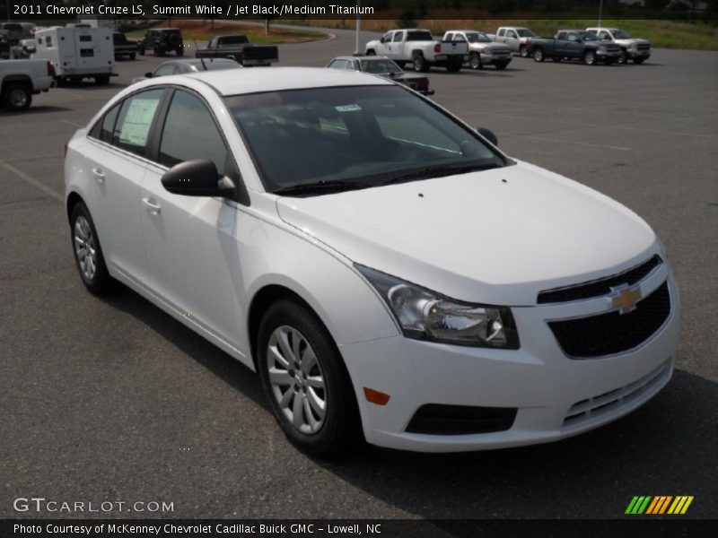 Summit White / Jet Black/Medium Titanium 2011 Chevrolet Cruze LS
