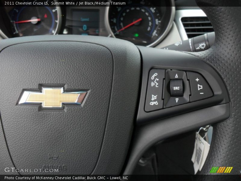 Summit White / Jet Black/Medium Titanium 2011 Chevrolet Cruze LS