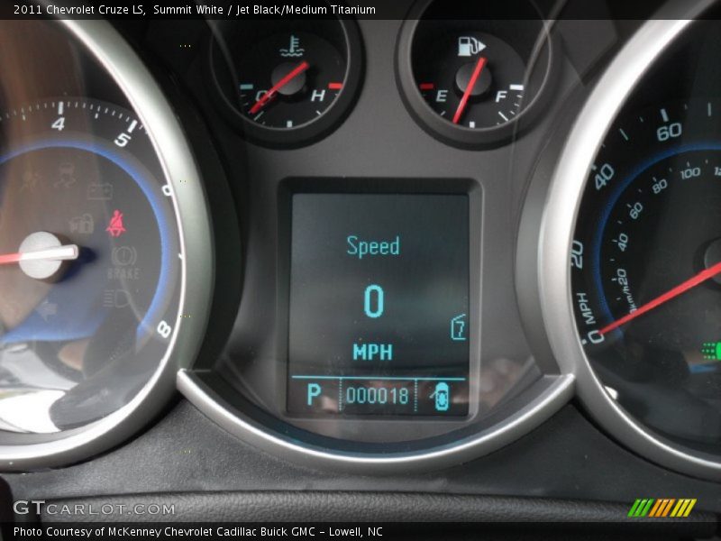 Summit White / Jet Black/Medium Titanium 2011 Chevrolet Cruze LS