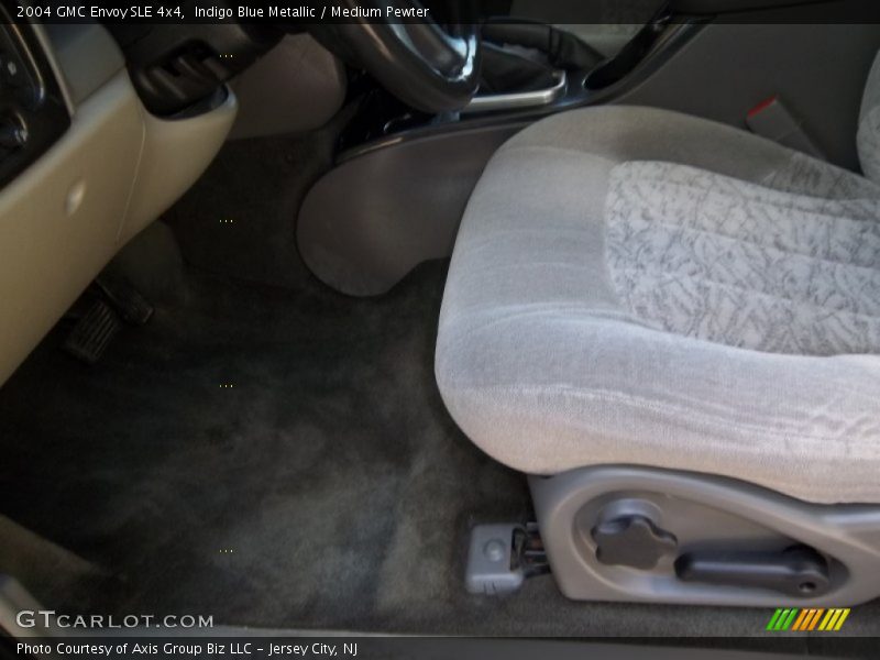 Indigo Blue Metallic / Medium Pewter 2004 GMC Envoy SLE 4x4