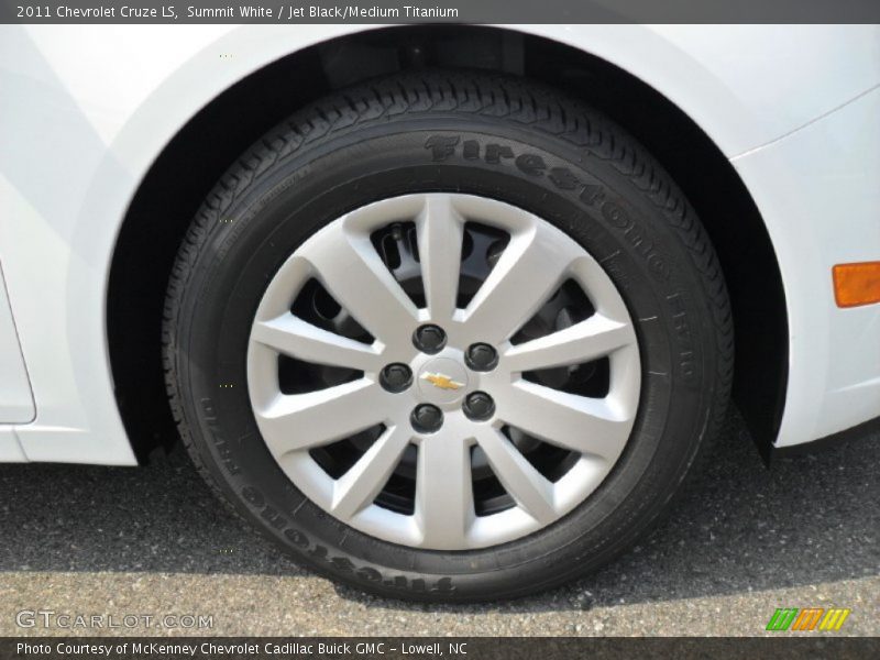 Summit White / Jet Black/Medium Titanium 2011 Chevrolet Cruze LS