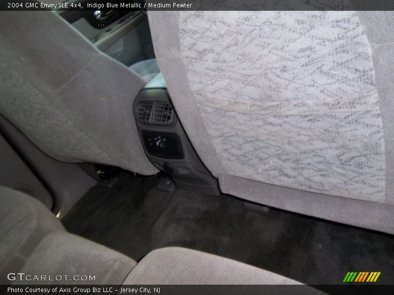 Indigo Blue Metallic / Medium Pewter 2004 GMC Envoy SLE 4x4