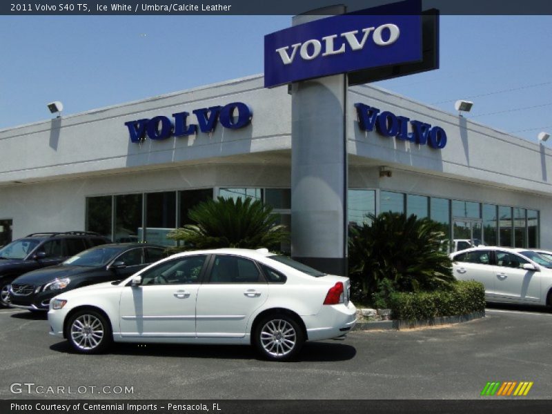 Ice White / Umbra/Calcite Leather 2011 Volvo S40 T5