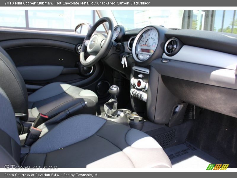 Hot Chocolate Metallic / Checkered Carbon Black/Black 2010 Mini Cooper Clubman