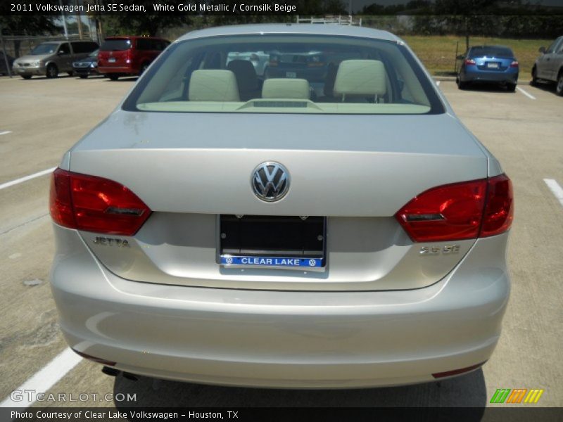 White Gold Metallic / Cornsilk Beige 2011 Volkswagen Jetta SE Sedan