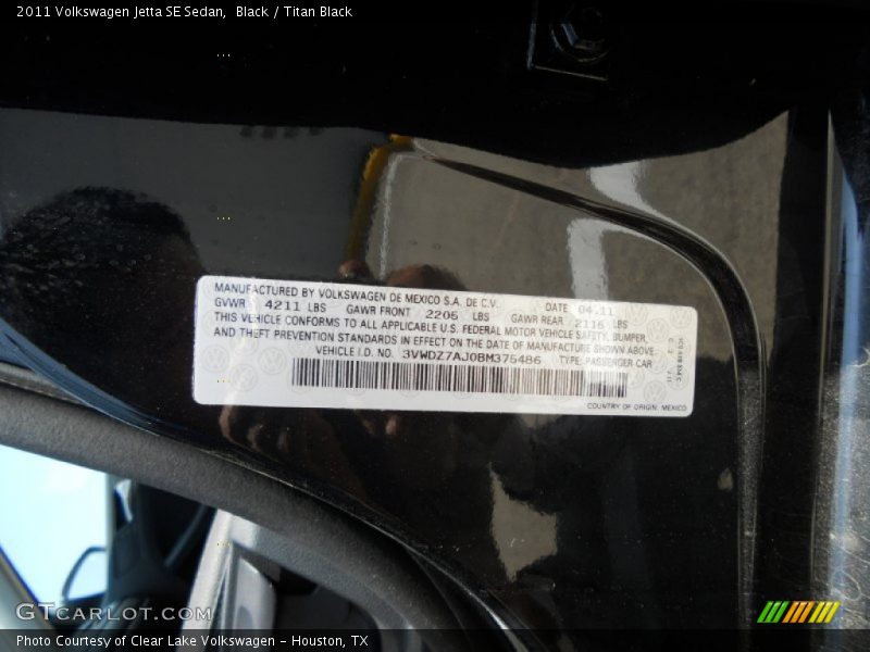 Black / Titan Black 2011 Volkswagen Jetta SE Sedan