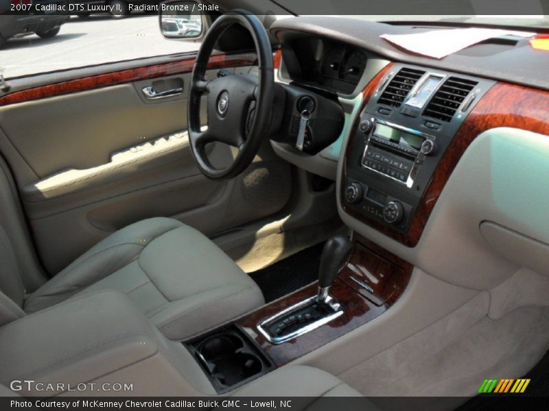 Radiant Bronze / Shale 2007 Cadillac DTS Luxury II