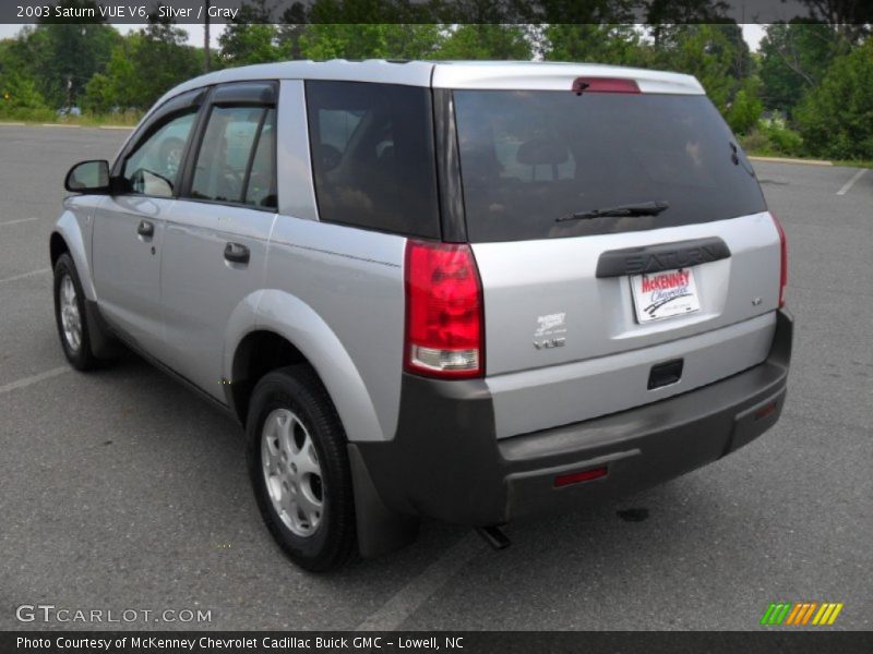 Silver / Gray 2003 Saturn VUE V6
