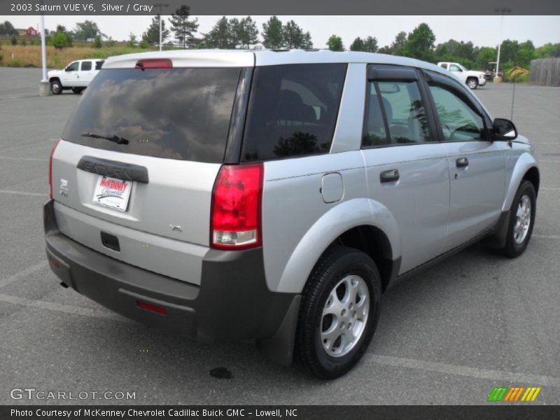 Silver / Gray 2003 Saturn VUE V6