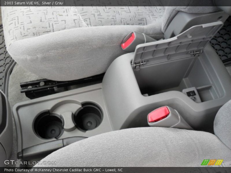Silver / Gray 2003 Saturn VUE V6