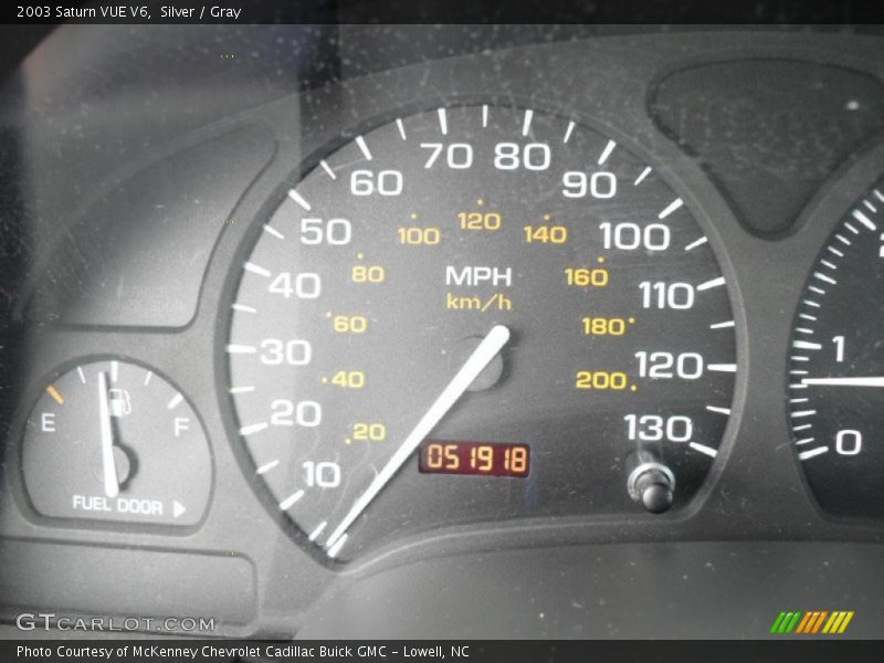 Silver / Gray 2003 Saturn VUE V6