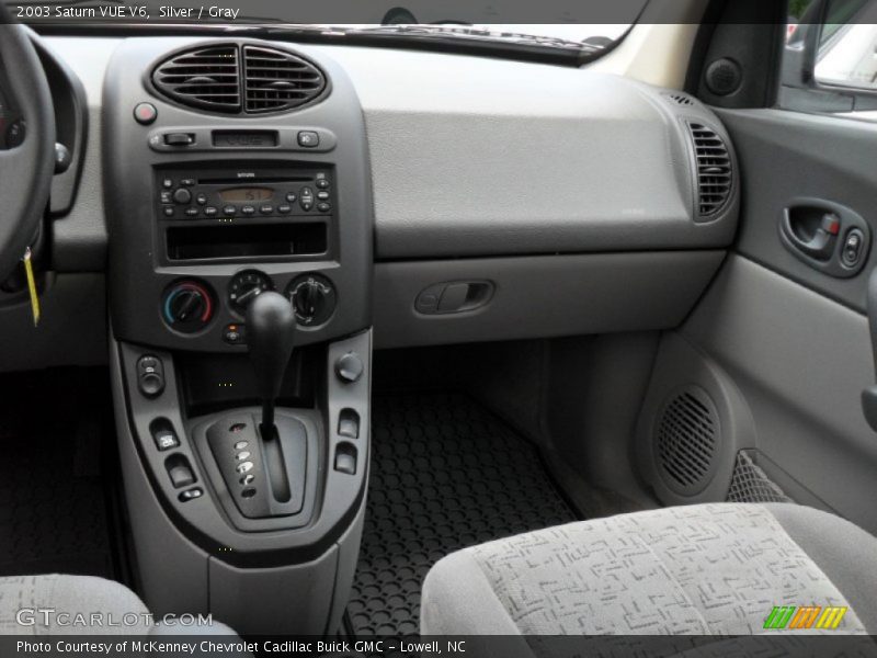Silver / Gray 2003 Saturn VUE V6