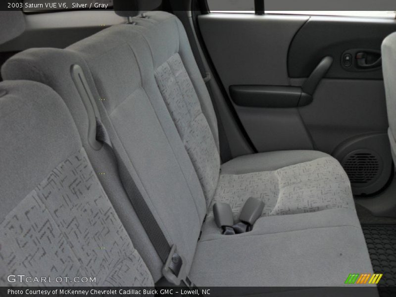 Silver / Gray 2003 Saturn VUE V6