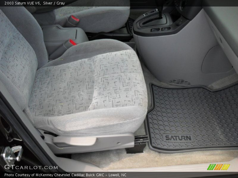 Silver / Gray 2003 Saturn VUE V6