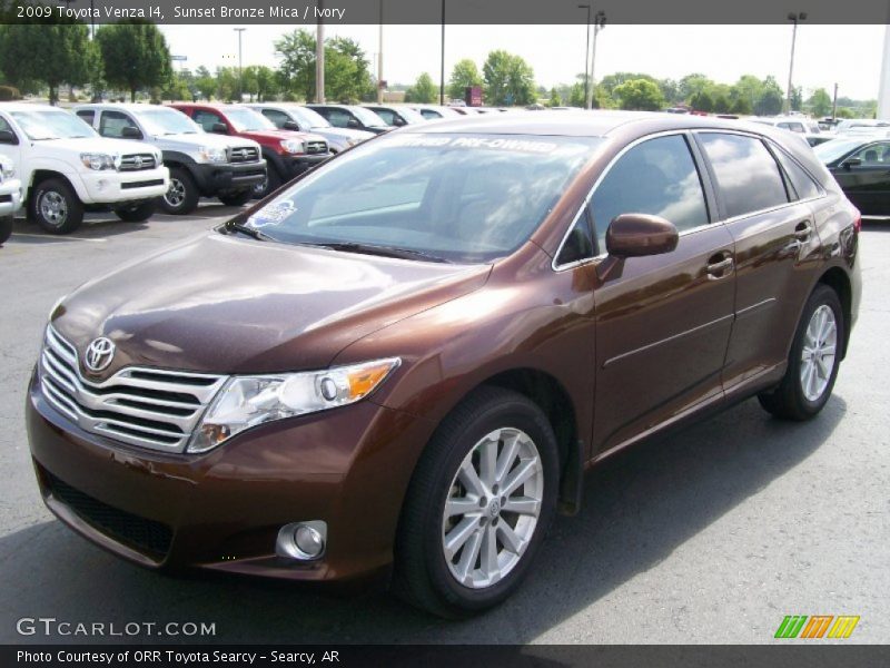 Sunset Bronze Mica / Ivory 2009 Toyota Venza I4