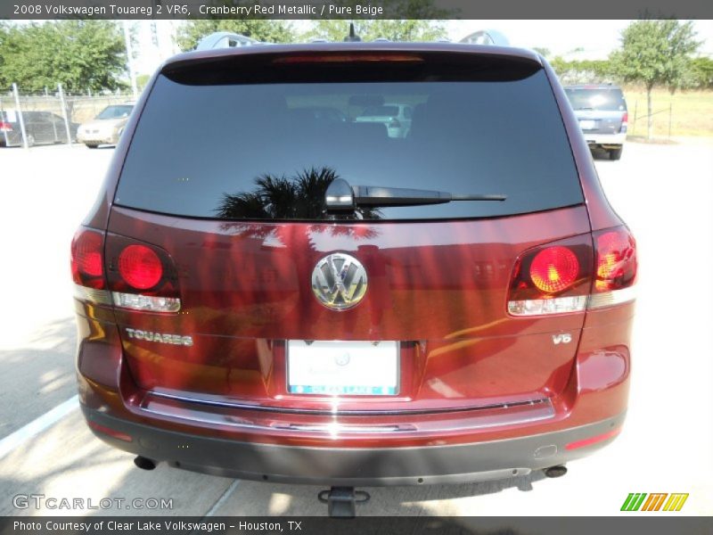 Cranberry Red Metallic / Pure Beige 2008 Volkswagen Touareg 2 VR6