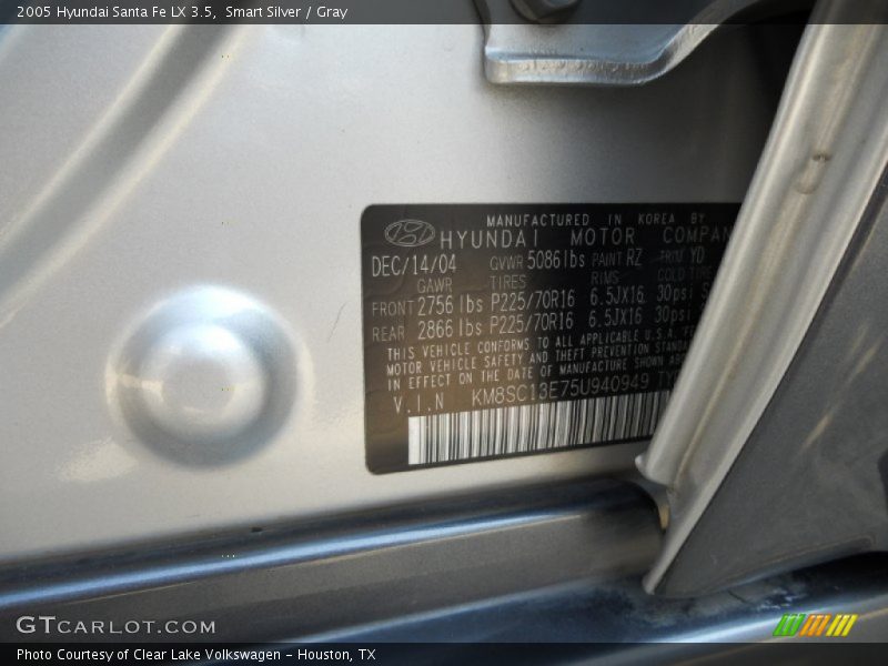 Smart Silver / Gray 2005 Hyundai Santa Fe LX 3.5