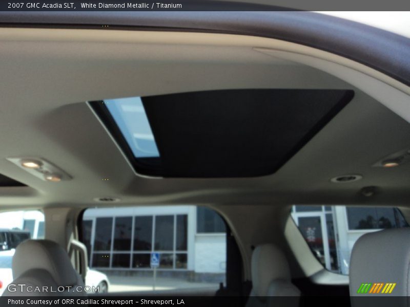 White Diamond Metallic / Titanium 2007 GMC Acadia SLT