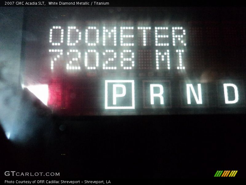 White Diamond Metallic / Titanium 2007 GMC Acadia SLT