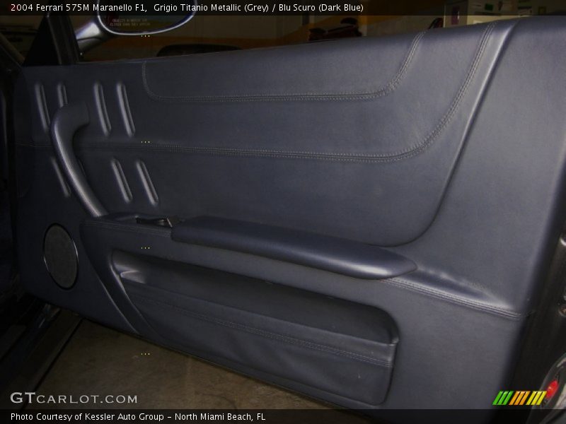 Grigio Titanio Metallic (Grey) / Blu Scuro (Dark Blue) 2004 Ferrari 575M Maranello F1