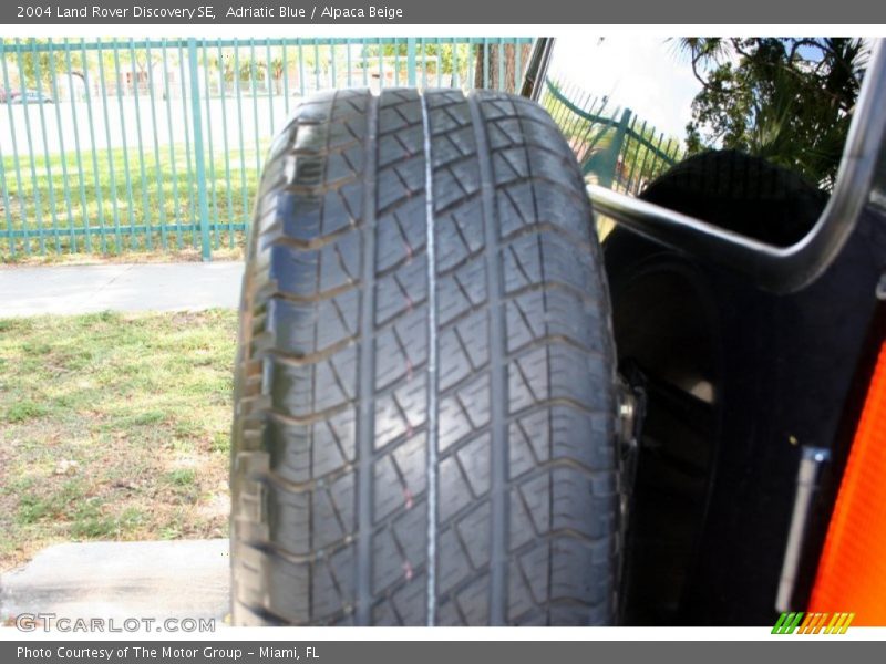 Adriatic Blue / Alpaca Beige 2004 Land Rover Discovery SE