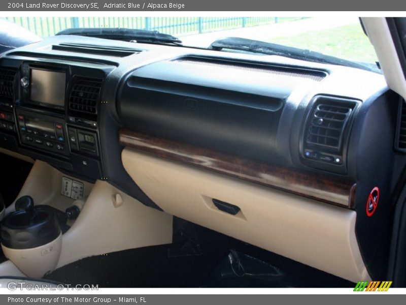 Adriatic Blue / Alpaca Beige 2004 Land Rover Discovery SE