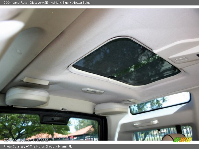 Adriatic Blue / Alpaca Beige 2004 Land Rover Discovery SE