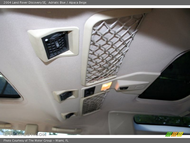 Adriatic Blue / Alpaca Beige 2004 Land Rover Discovery SE