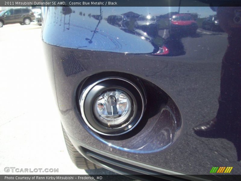 Cosmic Blue Metallic / Black 2011 Mitsubishi Outlander SE AWD