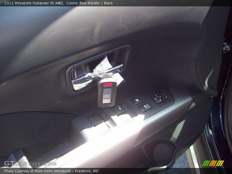 Cosmic Blue Metallic / Black 2011 Mitsubishi Outlander SE AWD