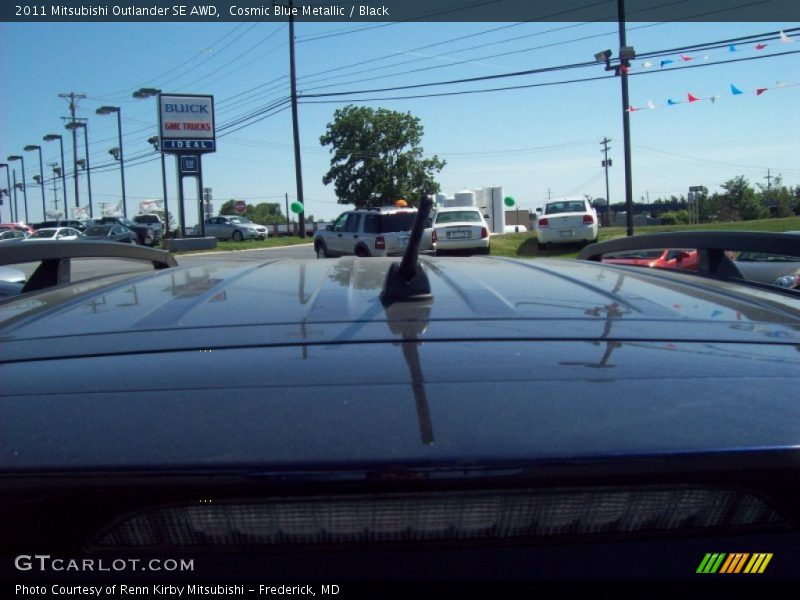 Cosmic Blue Metallic / Black 2011 Mitsubishi Outlander SE AWD