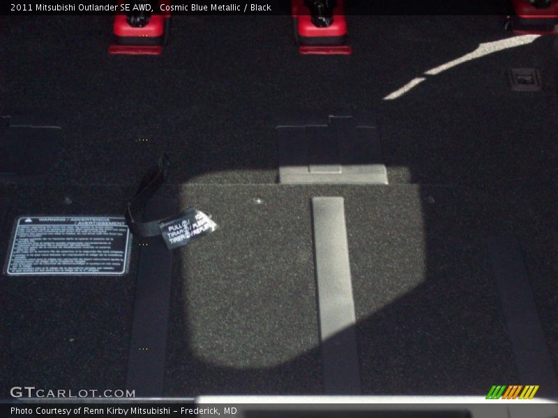 Cosmic Blue Metallic / Black 2011 Mitsubishi Outlander SE AWD