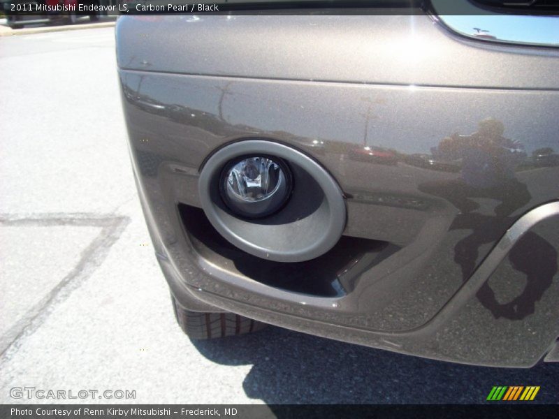 Carbon Pearl / Black 2011 Mitsubishi Endeavor LS