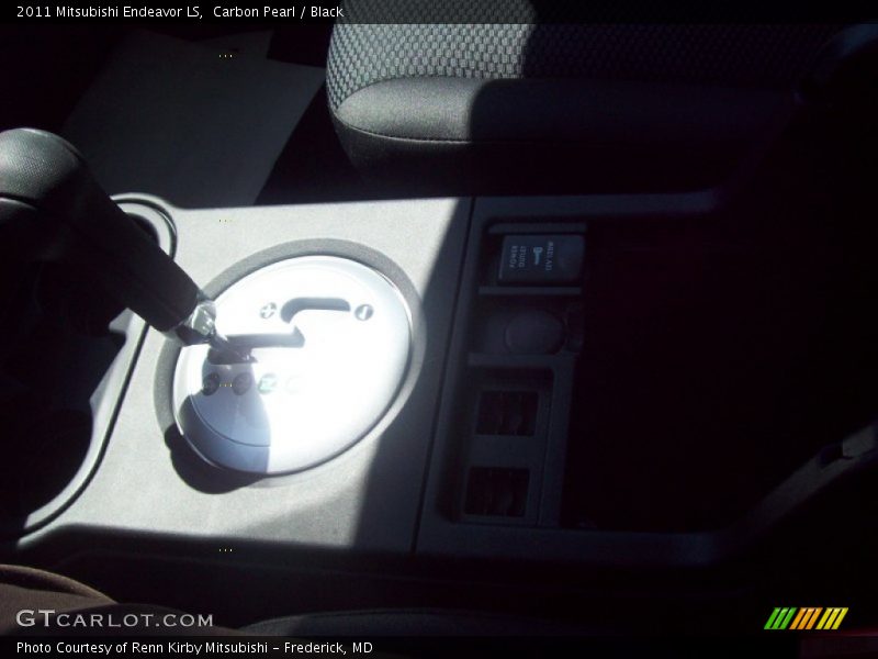 Carbon Pearl / Black 2011 Mitsubishi Endeavor LS