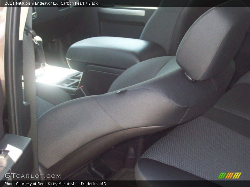 Carbon Pearl / Black 2011 Mitsubishi Endeavor LS