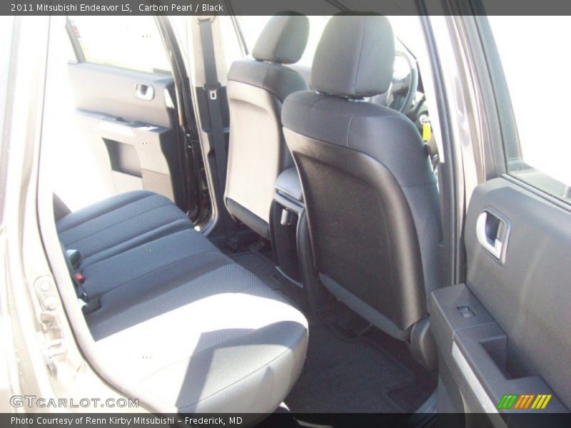 Carbon Pearl / Black 2011 Mitsubishi Endeavor LS