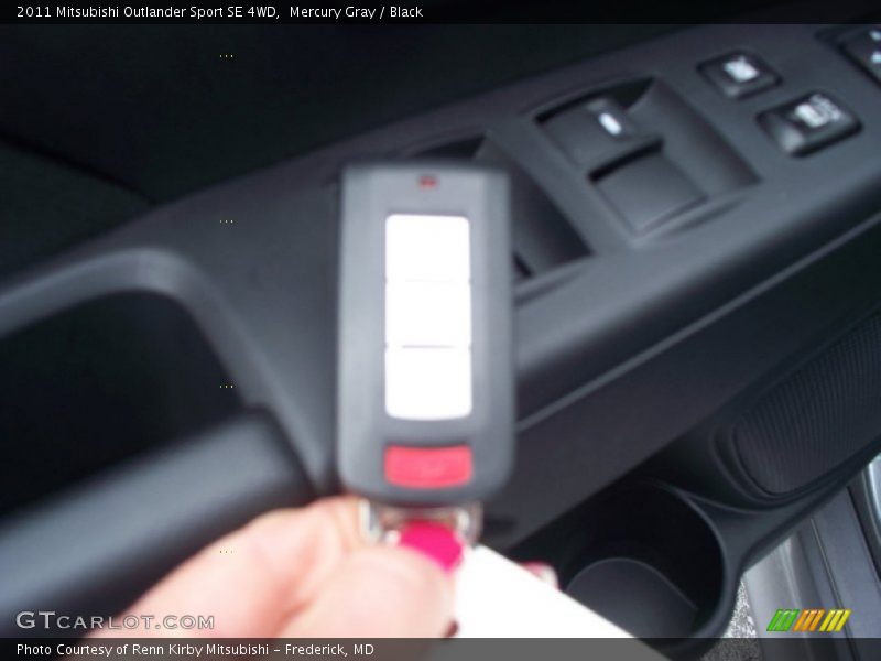Mercury Gray / Black 2011 Mitsubishi Outlander Sport SE 4WD