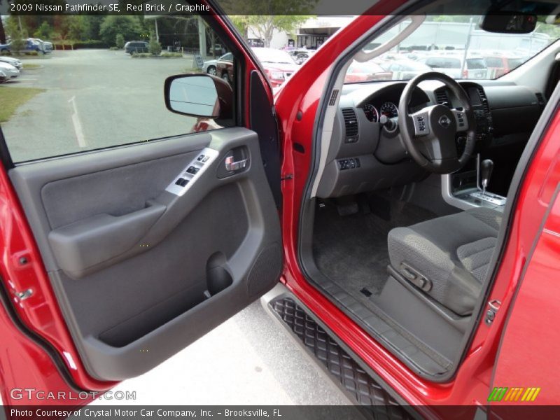 Red Brick / Graphite 2009 Nissan Pathfinder SE
