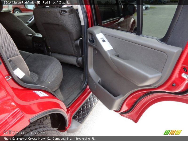 Red Brick / Graphite 2009 Nissan Pathfinder SE
