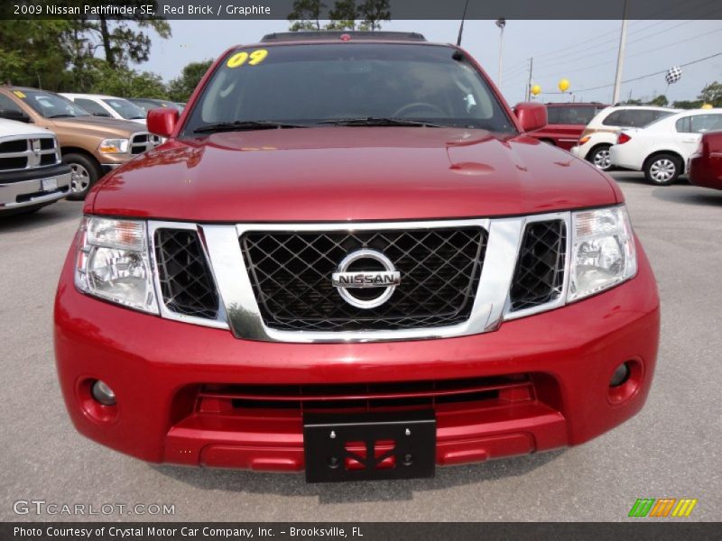 Red Brick / Graphite 2009 Nissan Pathfinder SE